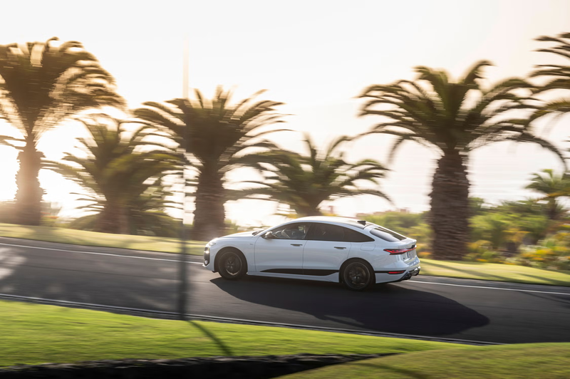 2025-audi-a6-e-tron-122-6744959ab3c0b