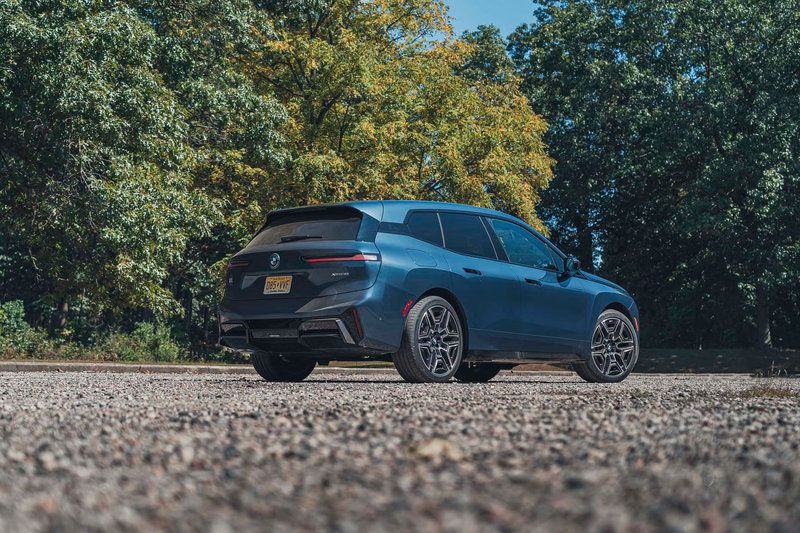 2026-bmw-ix-117-68deae38f044d