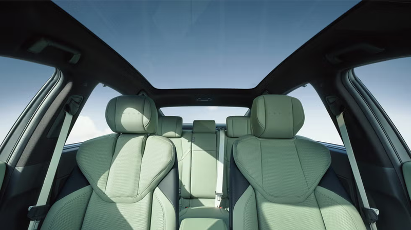 2026-lexus-es-ev-hybrid-interior-125-680902db05cd9